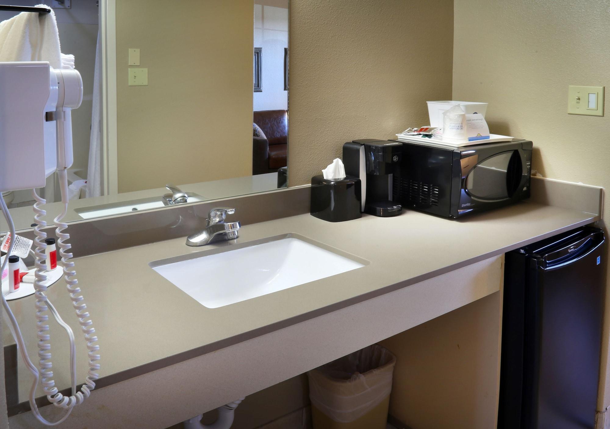 Days Inn & Suites By Wyndham Llano Экстерьер фото