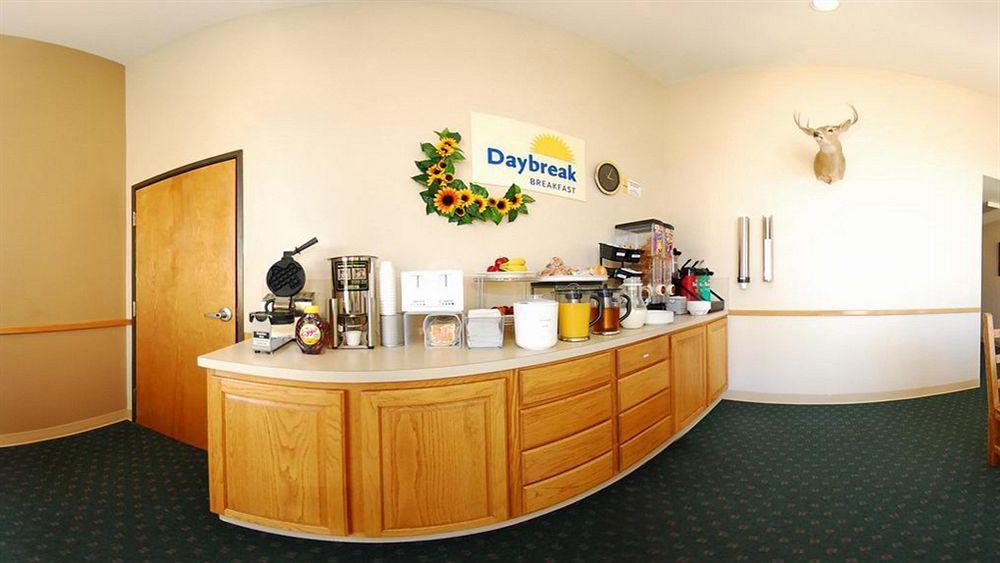 Days Inn & Suites By Wyndham Llano Экстерьер фото